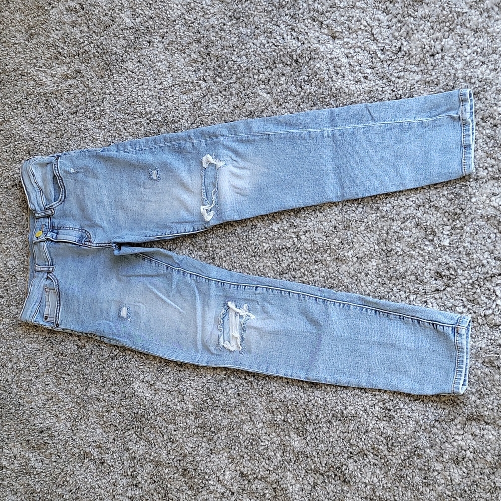 3/$15 Zara Kids | Distressed Destroyed Light Wash Skinny Jeans Size 13… - Picture 2 of 5